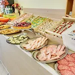 Gadames - Lunch On The 3*