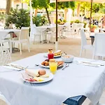 Gadames - Lunch On The فندق تّشيرفييا