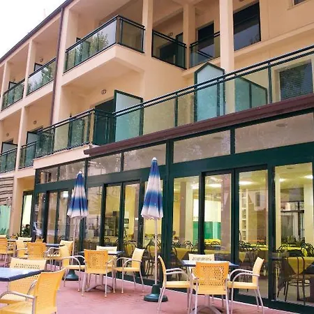 Gadames - Lunch On The Hotel