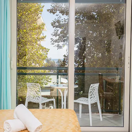 Gadames - Lunch On The Hotel Cervia