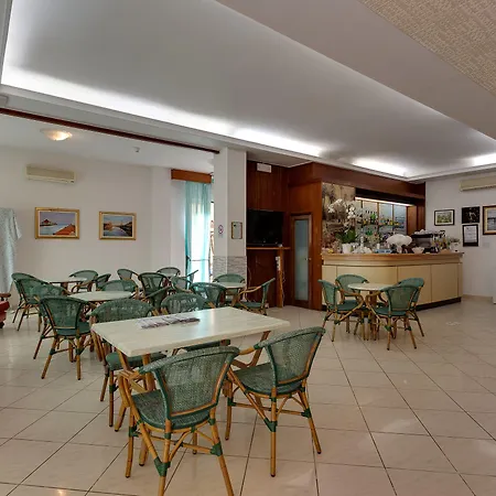 Gadames - Lunch On The Hotel