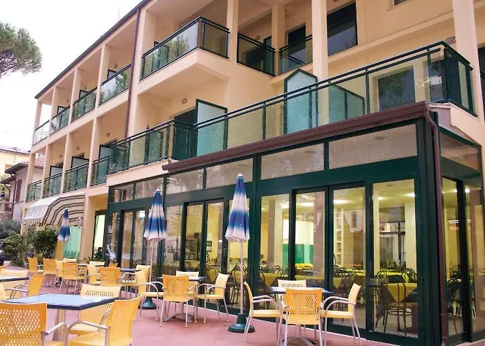 Gadames - Lunch On The Hotel