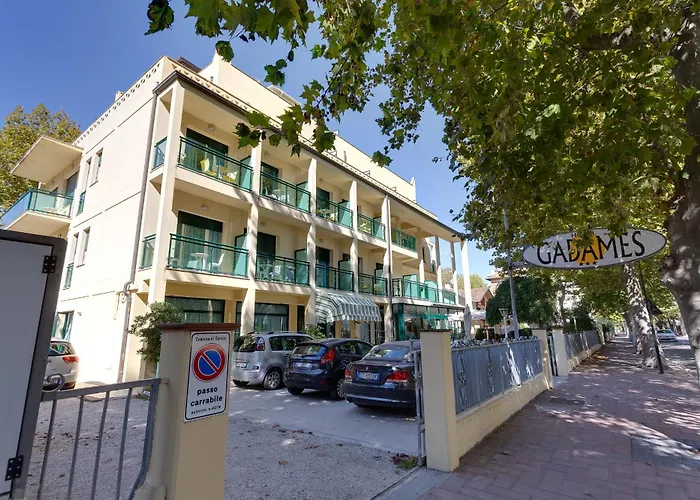 Gadames - Lunch On The Cervia