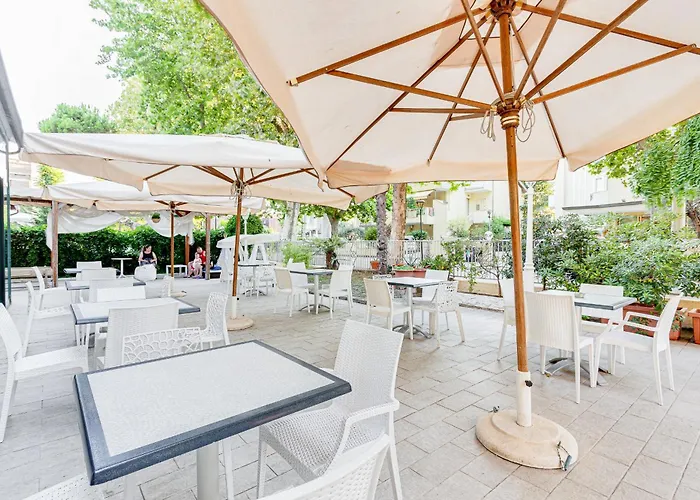 Hotel Gadames - Lunch On The 3*